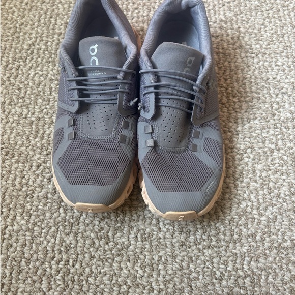 On Cloud Sneakers - Picture 4 of 4